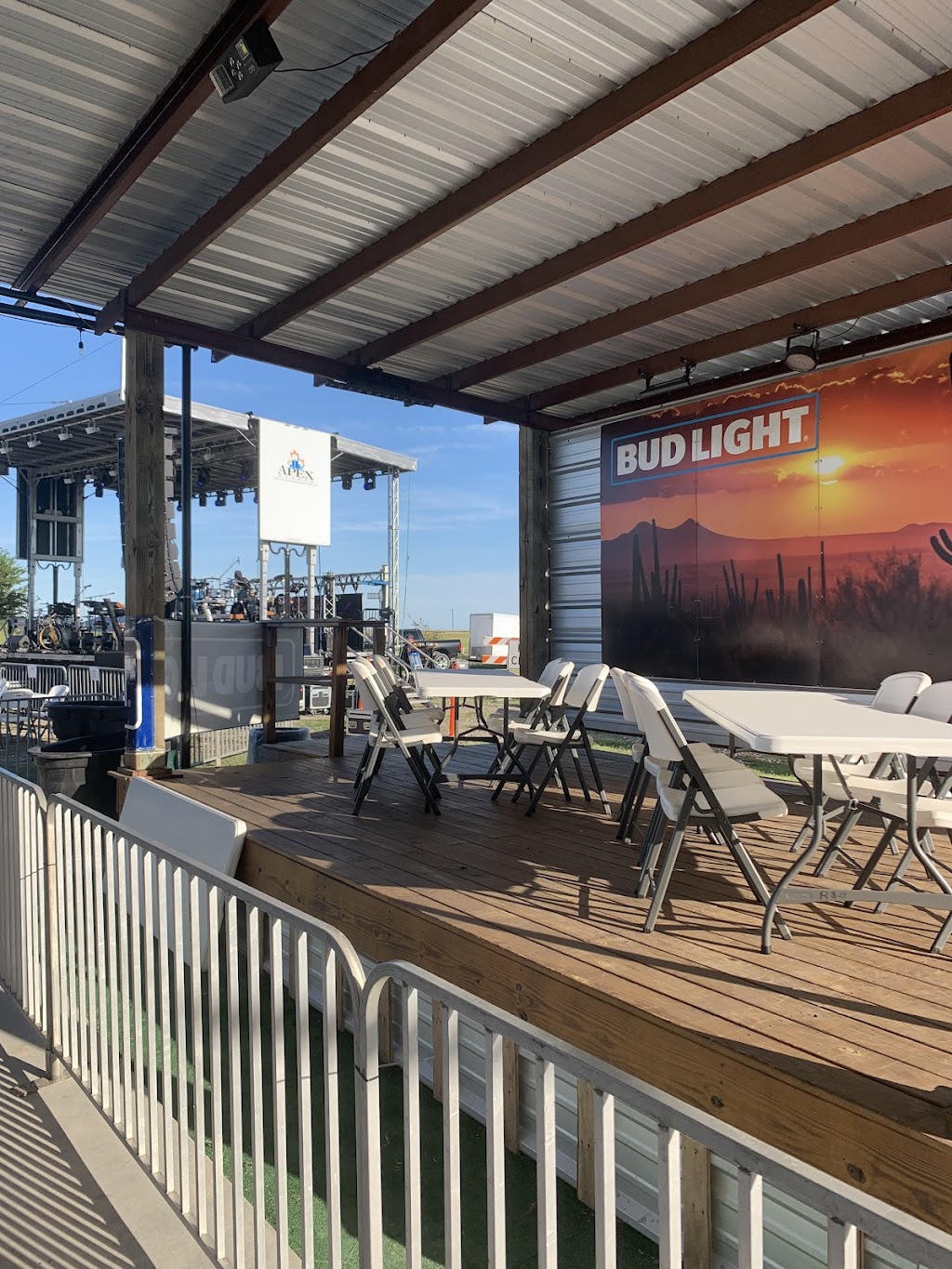 Clarkwood Beer Garden | restaurant | 8633 Agnes St, Corpus Christi, TX 78406, USA | 3614387994 OR +1 361-438-7994