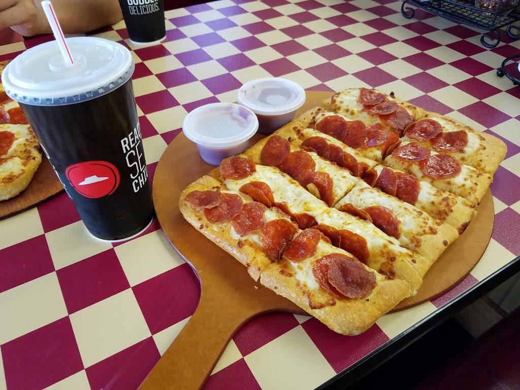 Pizza Hut | restaurant | 3601 Buechel Bypass, Louisville, KY 40218, USA | 5024796065 OR +1 502-479-6065