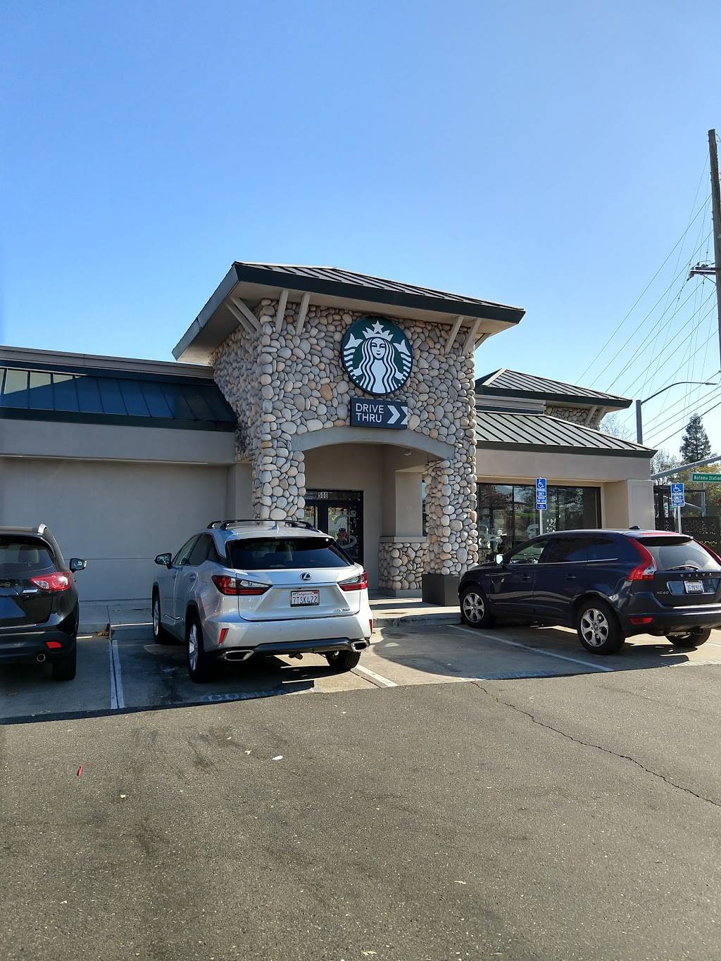 Starbucks | cafe | 500 Natoma Station Dr, Folsom, CA 95630, USA | 9169852683 OR +1 916-985-2683