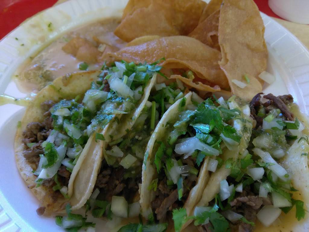 Taqueria La Suprema | restaurant | 4237, 1591 E Date St, San Bernardino, CA 92404, USA | 9098818555 OR +1 909-881-8555