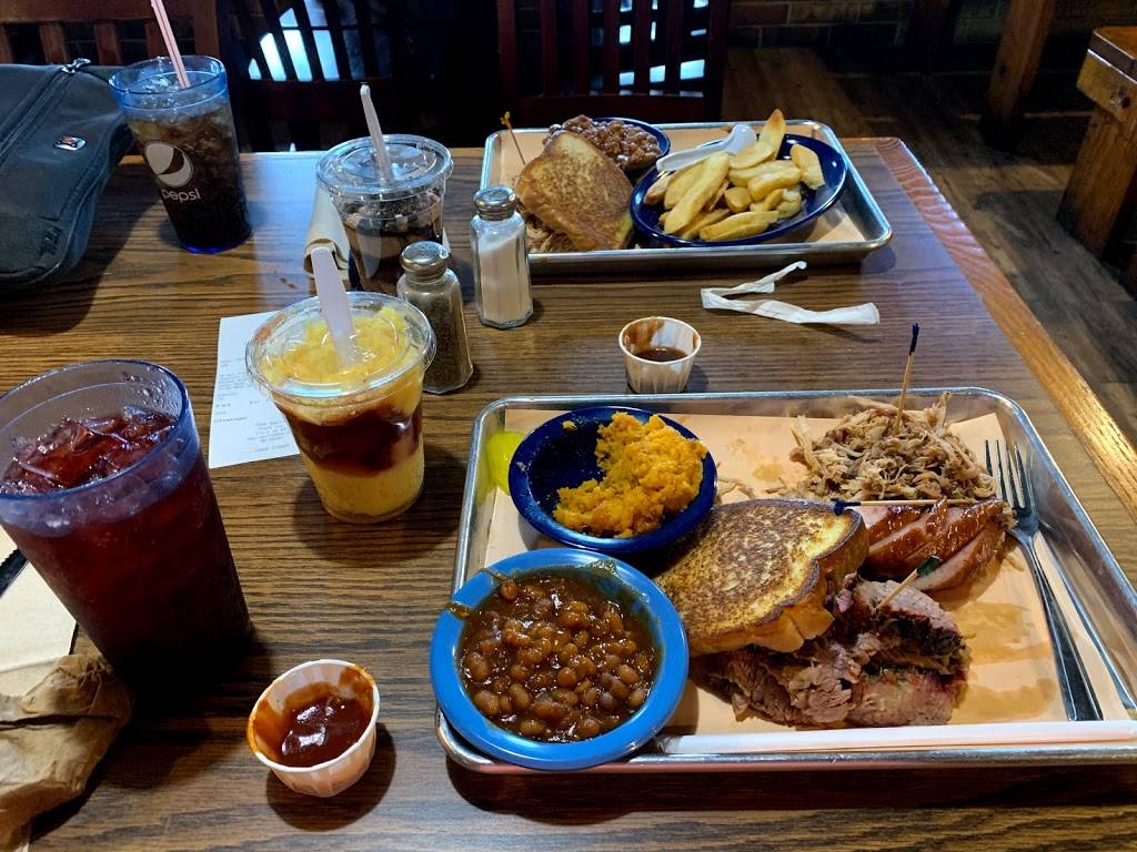 Cecils Texas Style Bar-B-Q | restaurant | 2800 S Orange Ave, Orlando, FL 32806, USA | 4074239871 OR +1 407-423-9871