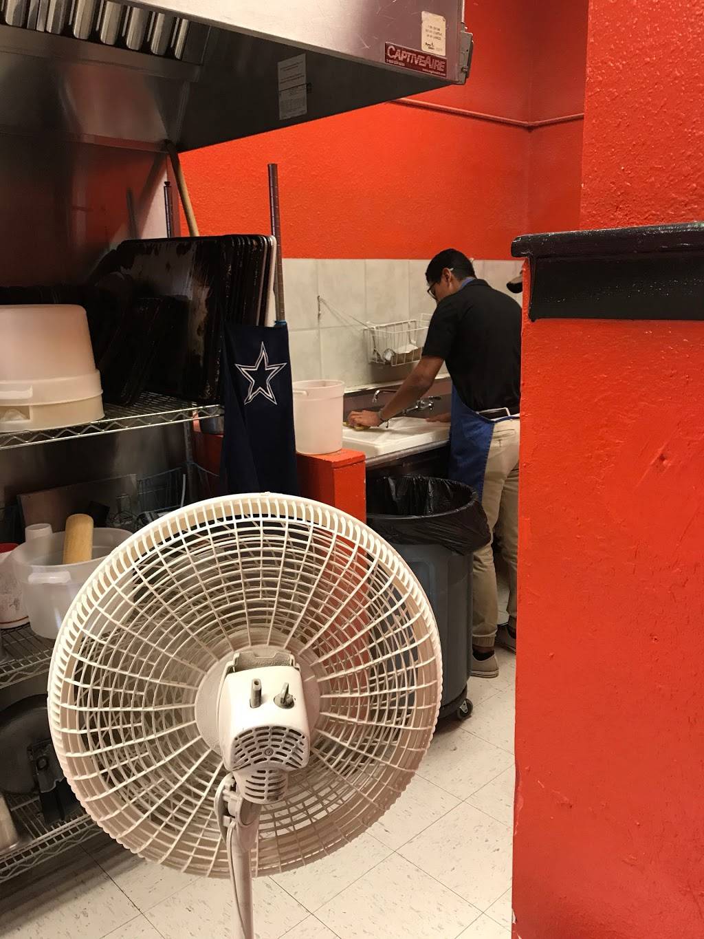 Pizza Pros | meal delivery | 10025 Dyer St, El Paso, TX 79924, USA | 9157553500 OR +1 915-755-3500