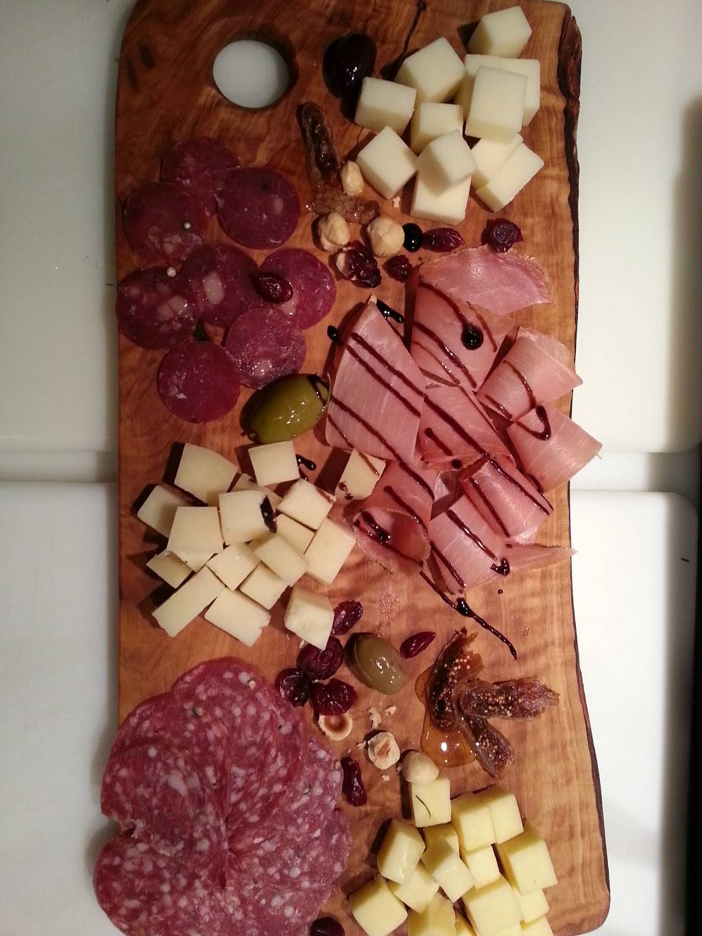 The Rock | restaurant | 92-03 Rockaway Beach Blvd, Rockaway Beach, NY 11693, USA | 7188388916 OR +1 718-838-8916