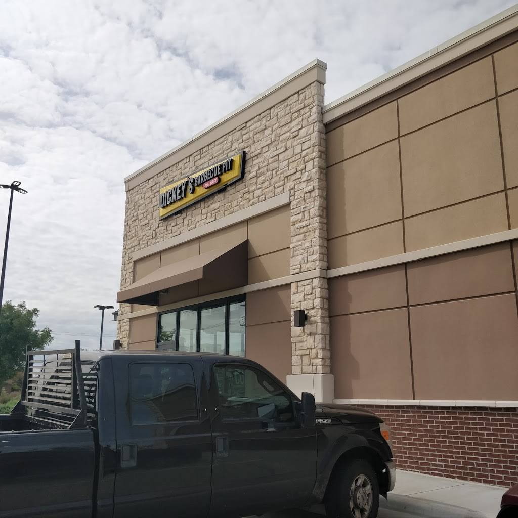 Dickeys Barbecue Pit | restaurant | 4325 E University Dr, Prosper, TX 75078, USA | 9726569727 OR +1 972-656-9727