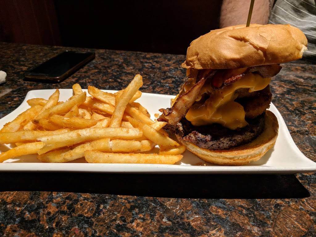 Mulligans Irish Pub & Grill | restaurant | 8933 S 27th St, Franklin, WI 53132, USA | 4143040300 OR +1 414-304-0300