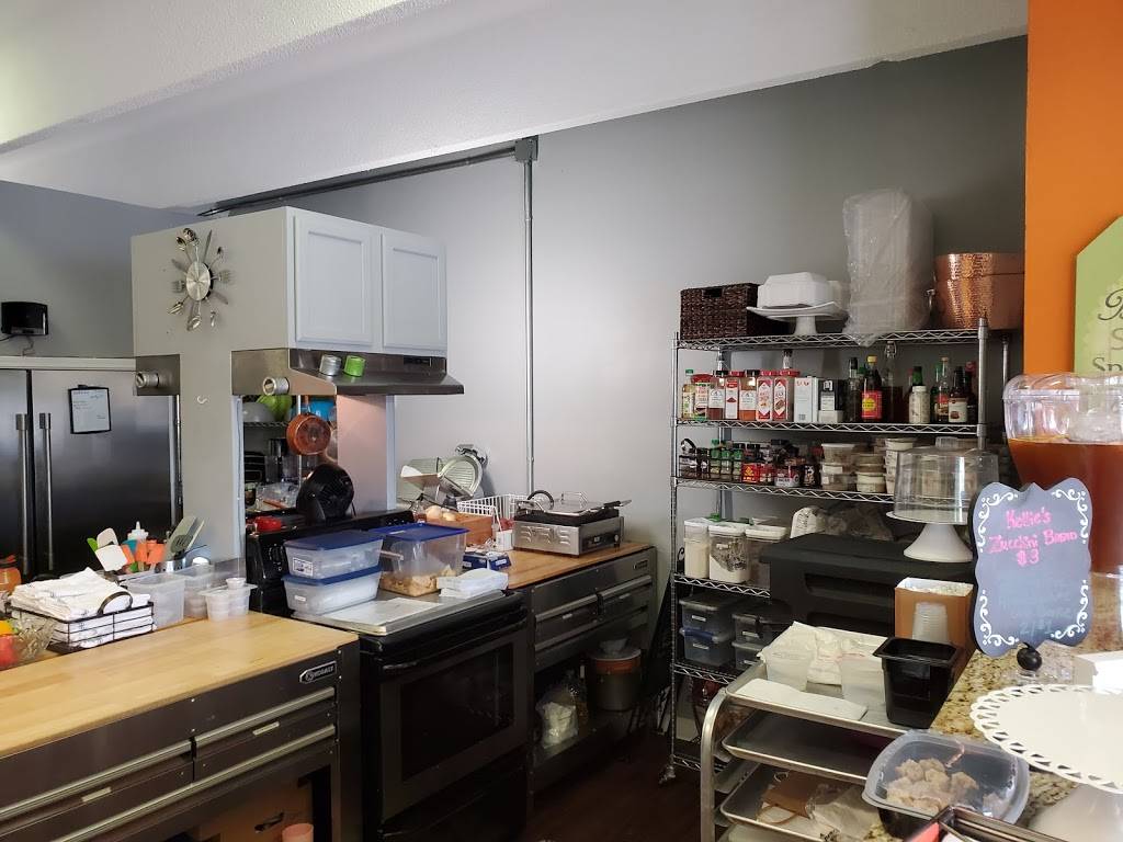 Chef Andis Fresh Bistro | restaurant | 729 Ashland Terrace Suite 108, Chattanooga, TN 37415, USA | 4233142719 OR +1 423-314-2719