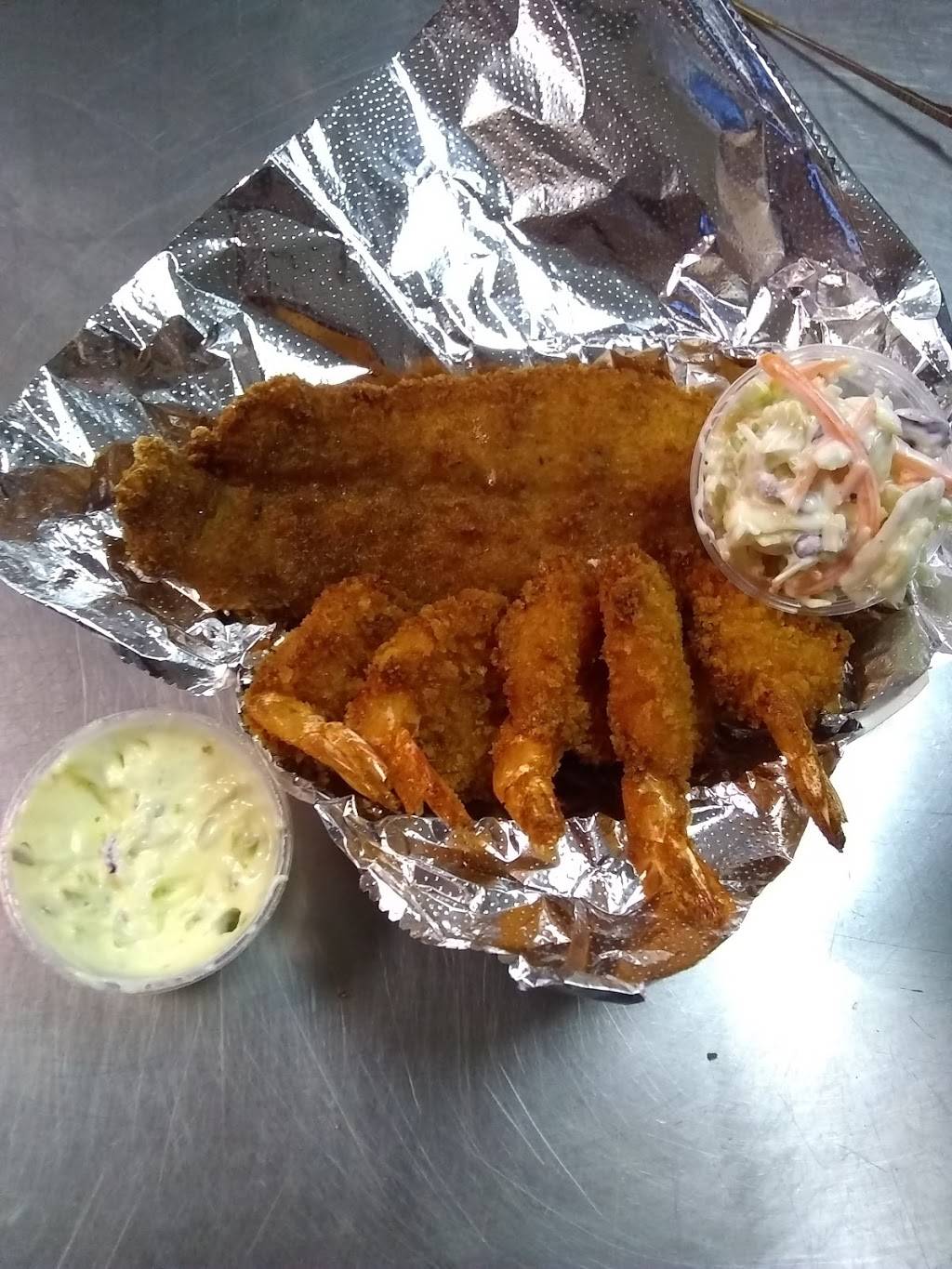 Big Ds Grille @ Jeannes Joynt | restaurant | 36219 Vine St, Eastlake, OH 44095, USA | 4405238787 OR +1 440-523-8787