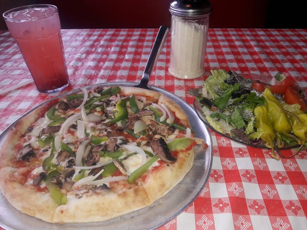 Vinces Italian Restaurant & Pizzeria | restaurant | 15223 4th Ave SW, Burien, WA 98166, USA | 2062461497 OR +1 206-246-1497