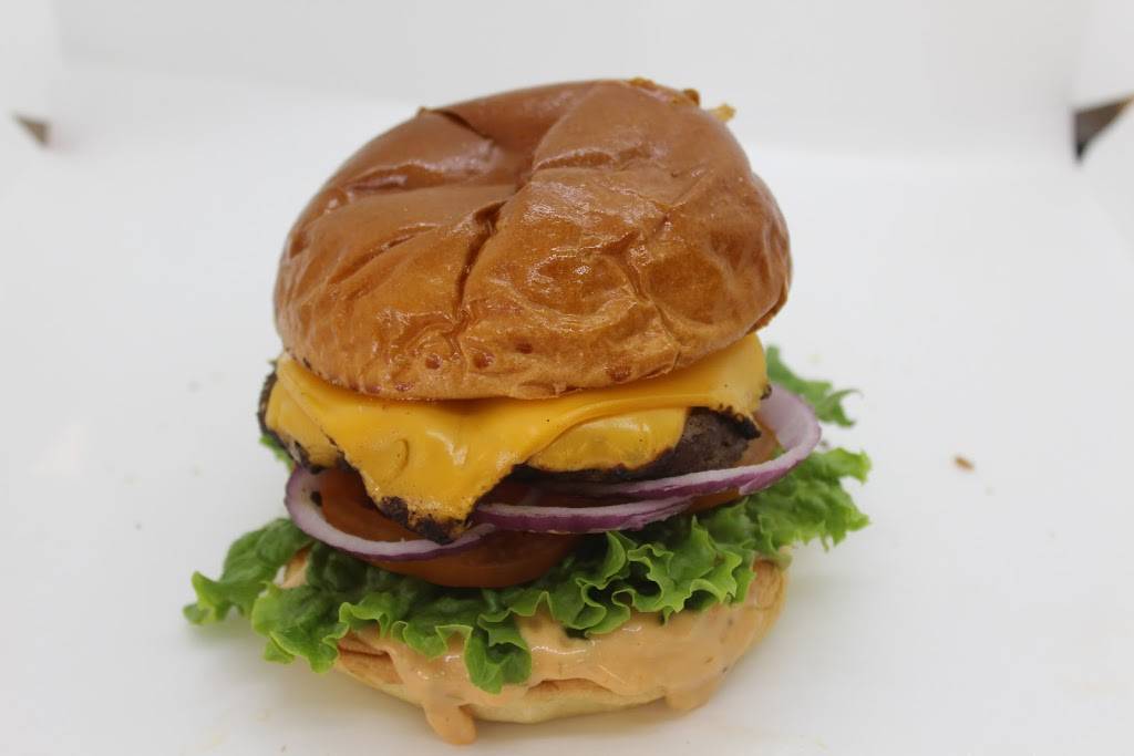 Fun Burger | restaurant | 2490 Sycamore Dr, Simi Valley, CA 93065, USA | 8055272515 OR +1 805-527-2515