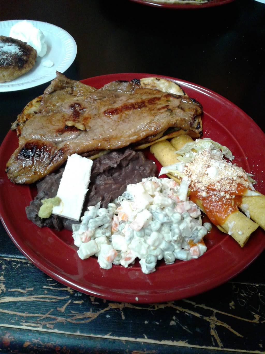 Antojitos El Quetzal Taco Loco | restaurant | 447 Hartford Ave, Providence, RI 02909, USA | 4018312396 OR +1 401-831-2396