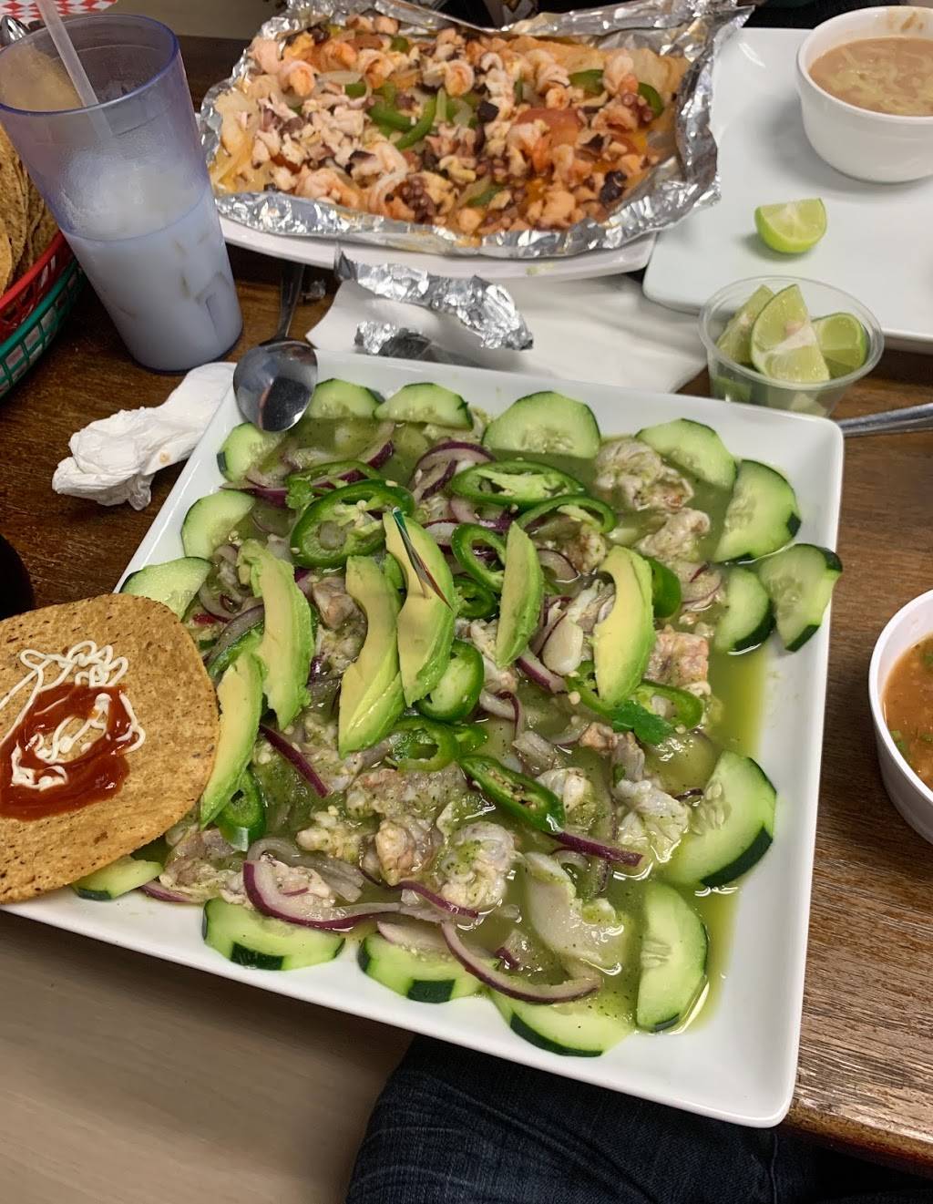 Mariscos los socios | restaurant | 404 S Vine Ave, Ontario, CA 91762, USA | 9099062030 OR +1 909-906-2030