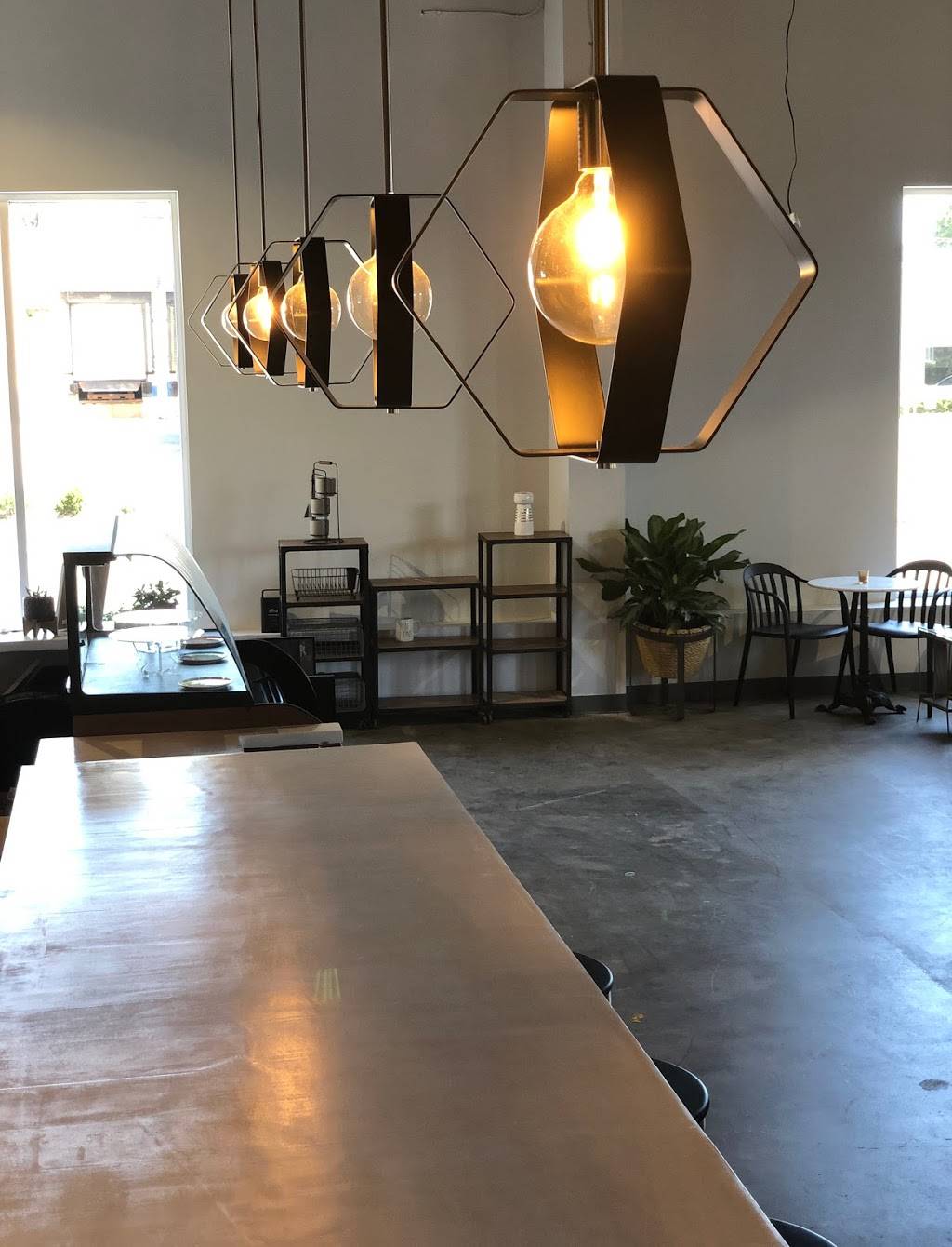 Social Play Haus | cafe | 200 Express St Suite 100, Plainview, NY 11803, USA | 5162006444 OR +1 516-200-6444