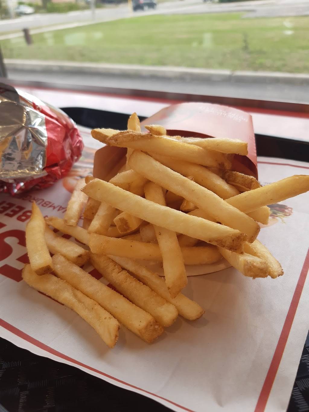 Wendys | restaurant | 2136 Kipling Ave, Etobicoke, ON M9W 4K5, Canada | 4167453118 OR +1 416-745-3118