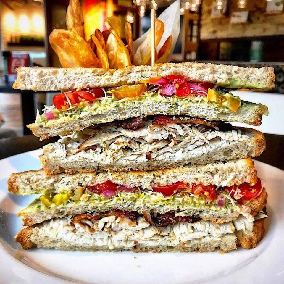 Wheelhouse Kitchen & Cocktails | restaurant | 67 Ottawa Ave SW, Grand Rapids, MI 49503, USA | 6162263319 OR +1 616-226-3319