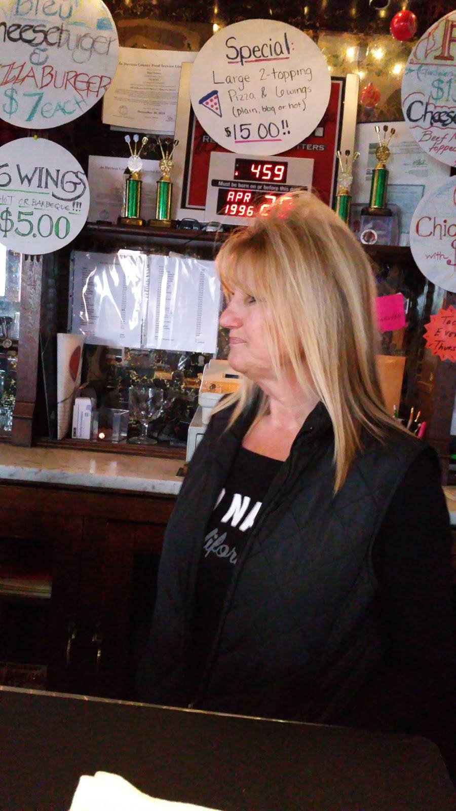 Viking Inn | restaurant | 200 Jefferson St, Hanover, IL 61041, USA | 8155913843 OR +1 815-591-3843