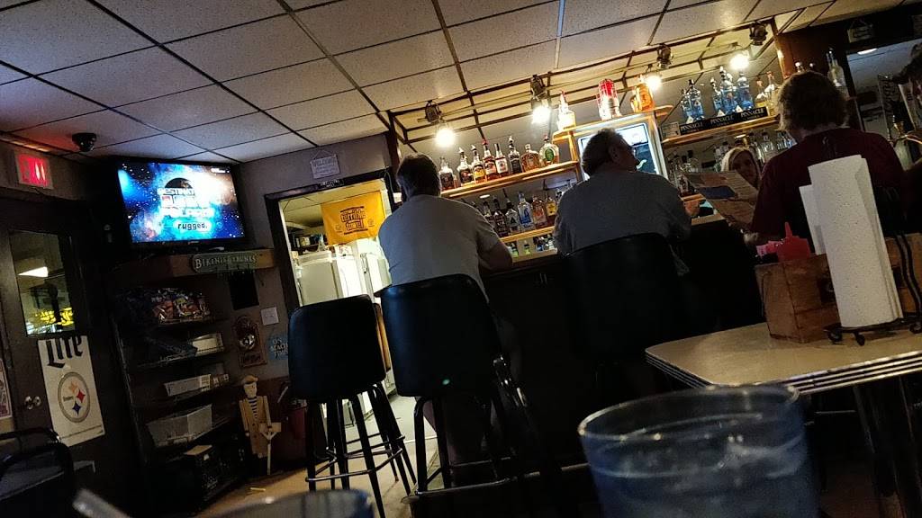 Barefoot Bar & Grill | restaurant | 614 Schenley Rd, Leechburg, PA 15656, USA | 7248457624 OR +1 724-845-7624