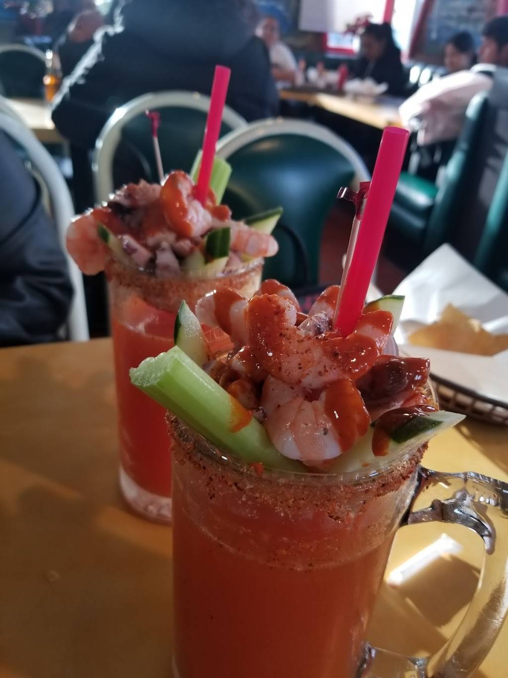 Mariscos El Pulpo - Oxnard, California | restaurant | 3550 Saviers Rd, Oxnard, CA 93033, USA | 8052479221 OR +1 805-247-9221