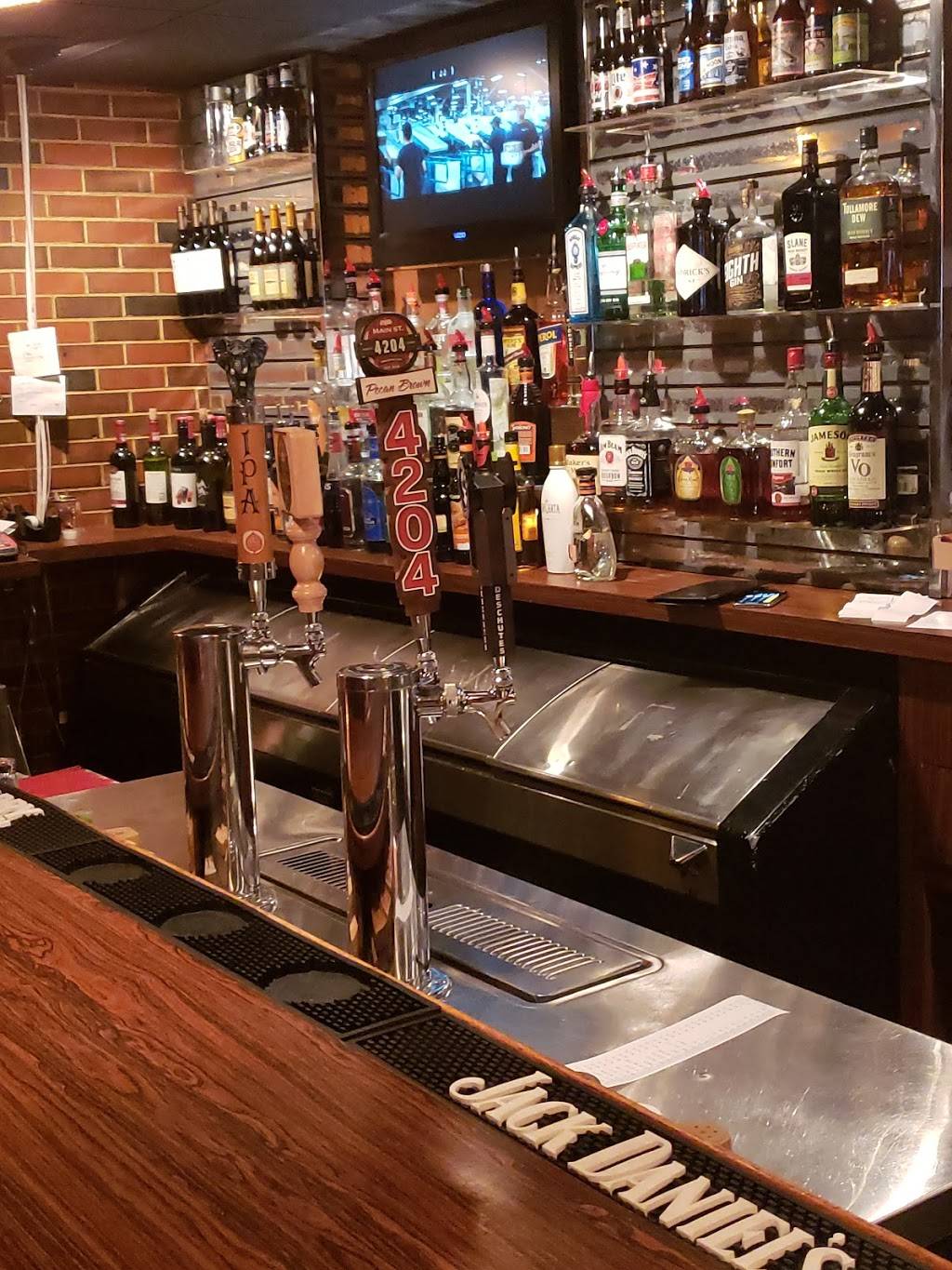 Flame Bar And Grill | restaurant | 501 E Walnut St, Carbondale, IL 62901, USA | 6183518242 OR +1 618-351-8242