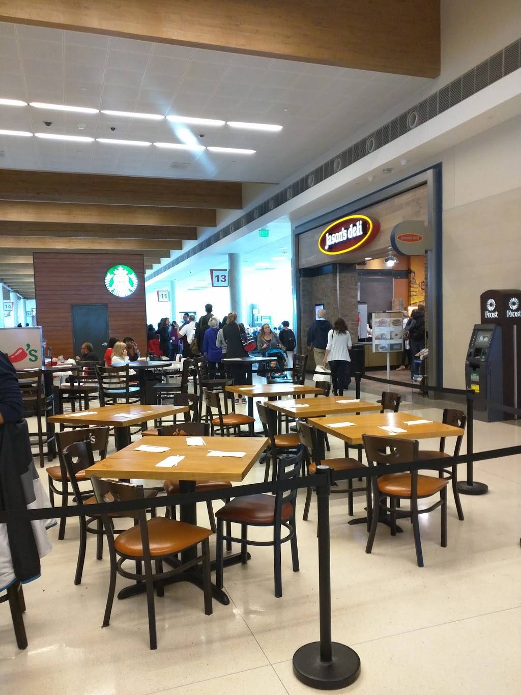 Chilis | meal takeaway | 8008 Cedar Springs Road, Dallas, TX 75235, USA | 2143532722 OR +1 214-353-2722