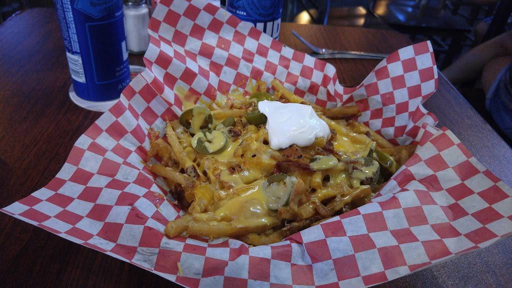 Centerfield Sports Bar & Grill | restaurant | 200 W Center St, Kyle, TX 78640, USA | 5122681400 OR +1 512-268-1400