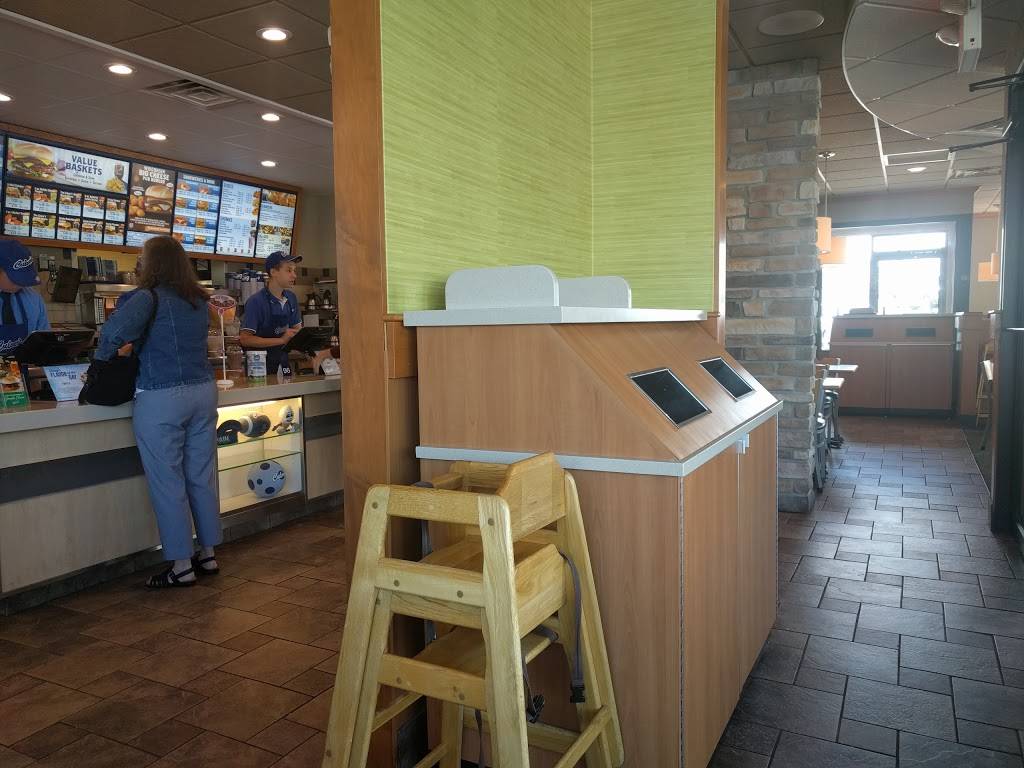 Culvers | restaurant | 11150 N Port Washington Rd, Mequon, WI 53092, USA | 2628340500 OR +1 262-834-0500