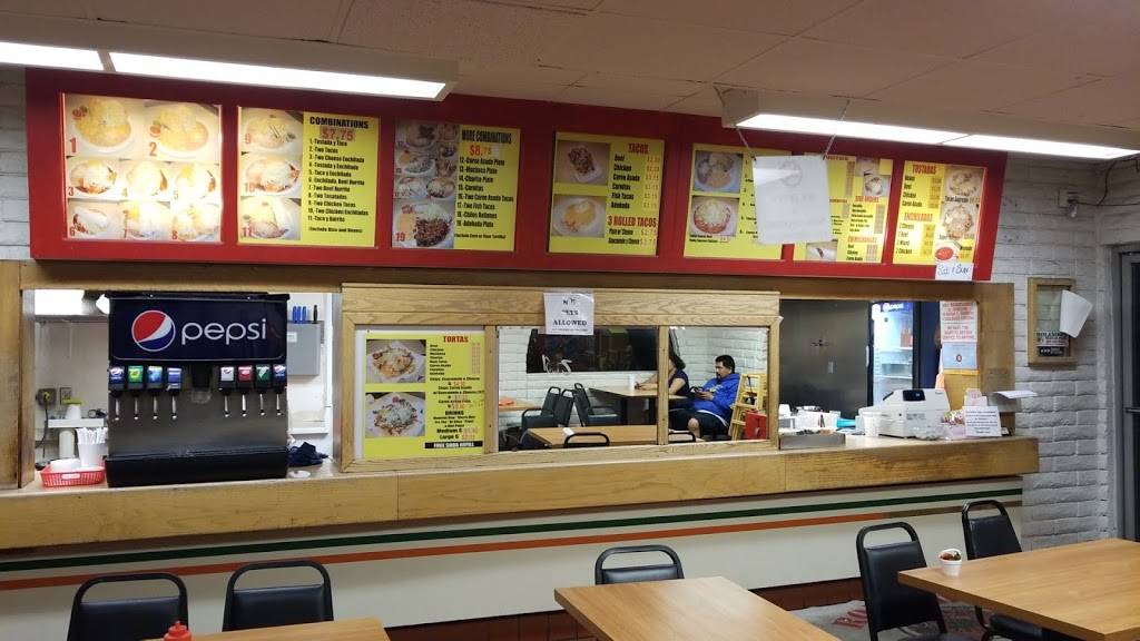Rolandos Mexican Food | restaurant | 10639 N 35th Ave, Phoenix, AZ 85029, USA | 6024395424 OR +1 602-439-5424