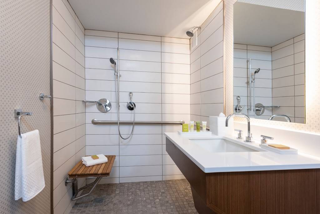 Hilton Chicago/Oak Brook Hills Resort & Conference Center | restaurant | 3500 Midwest Rd, Oak Brook, IL 60523, USA | 6308505555 OR +1 630-850-5555