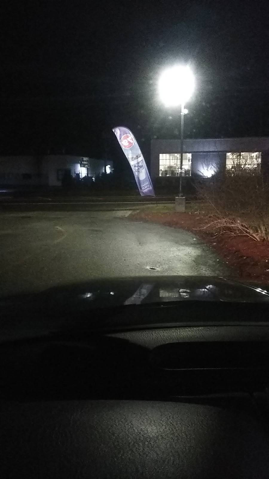 Honey Dew Donuts | bakery | 1889 Plainfield Pike, Johnston, RI 02919, USA | 4019192951 OR +1 401-919-2951