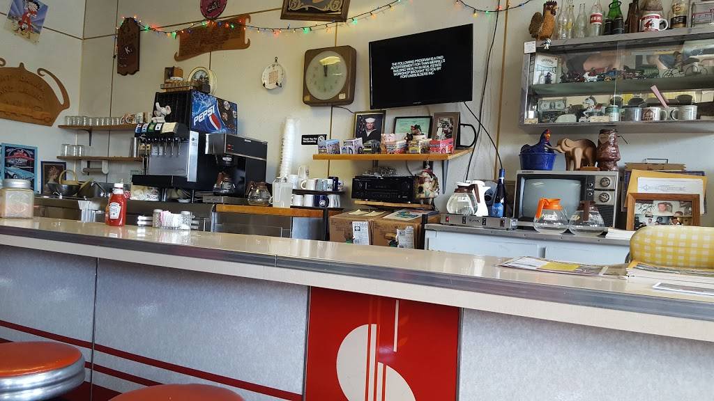 Ks Diner | restaurant | 8882 Avoca Rd, Avoca, MI 48006, USA | 8103242903 OR +1 810-324-2903