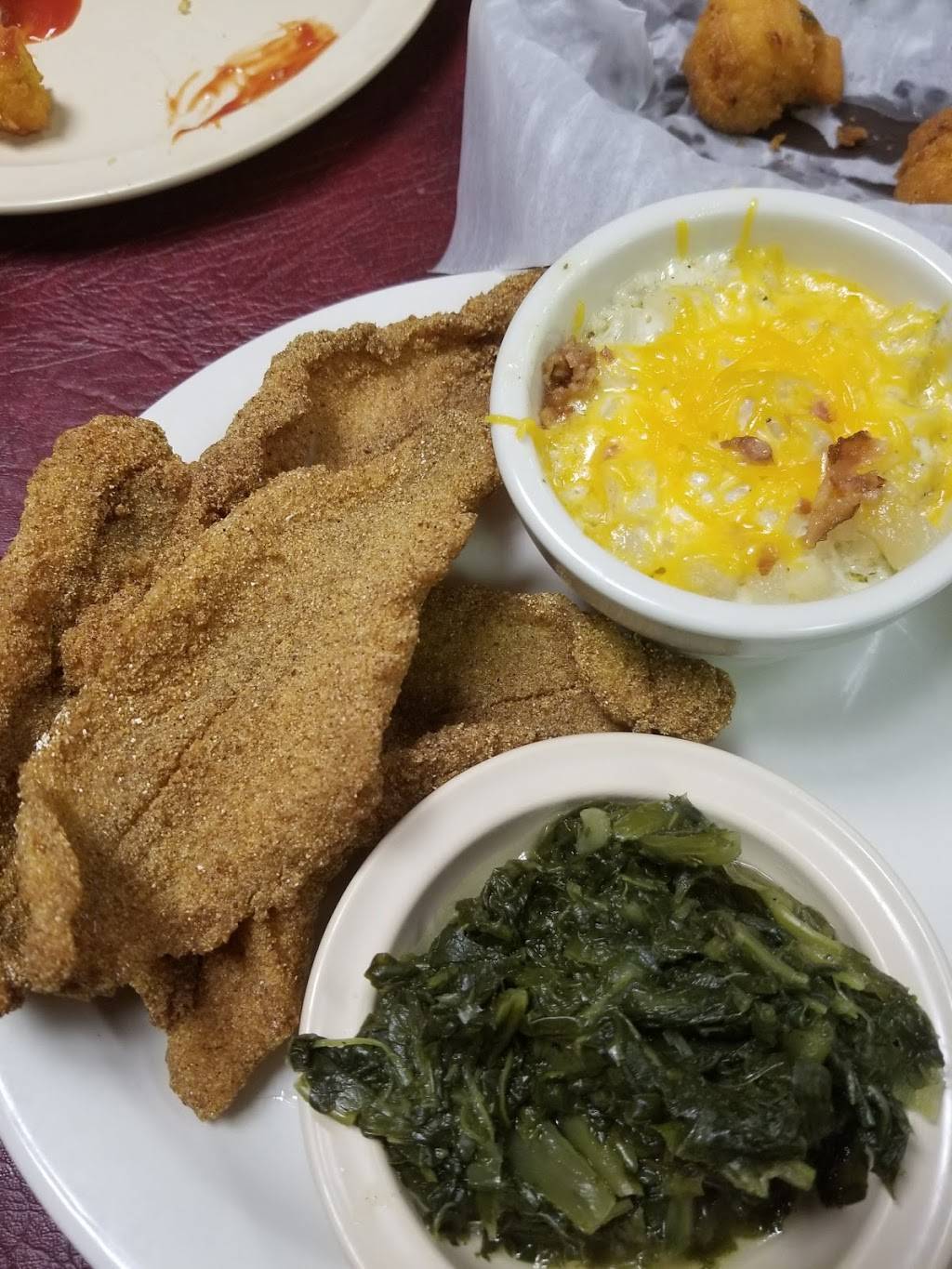 Catfish Country | restaurant | 3780 Holly Springs Rd. Ext., Hernando, MS 38632, USA | 6624290846 OR +1 662-429-0846