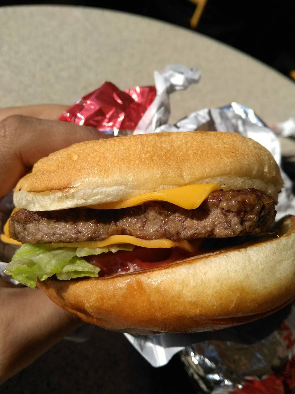 Wendys | restaurant | 9930 Airport Rd, Brampton, ON L6S 0C5, Canada | 9054587651 OR +1 905-458-7651