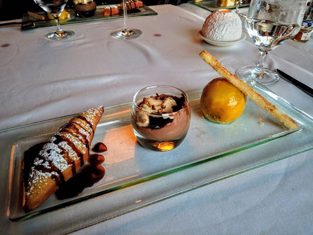 Bull and Bear | night club | 14200 Bonnet Creek Resort Ln a, Orlando, FL 32821, USA | 4075975500 OR +1 407-597-5500