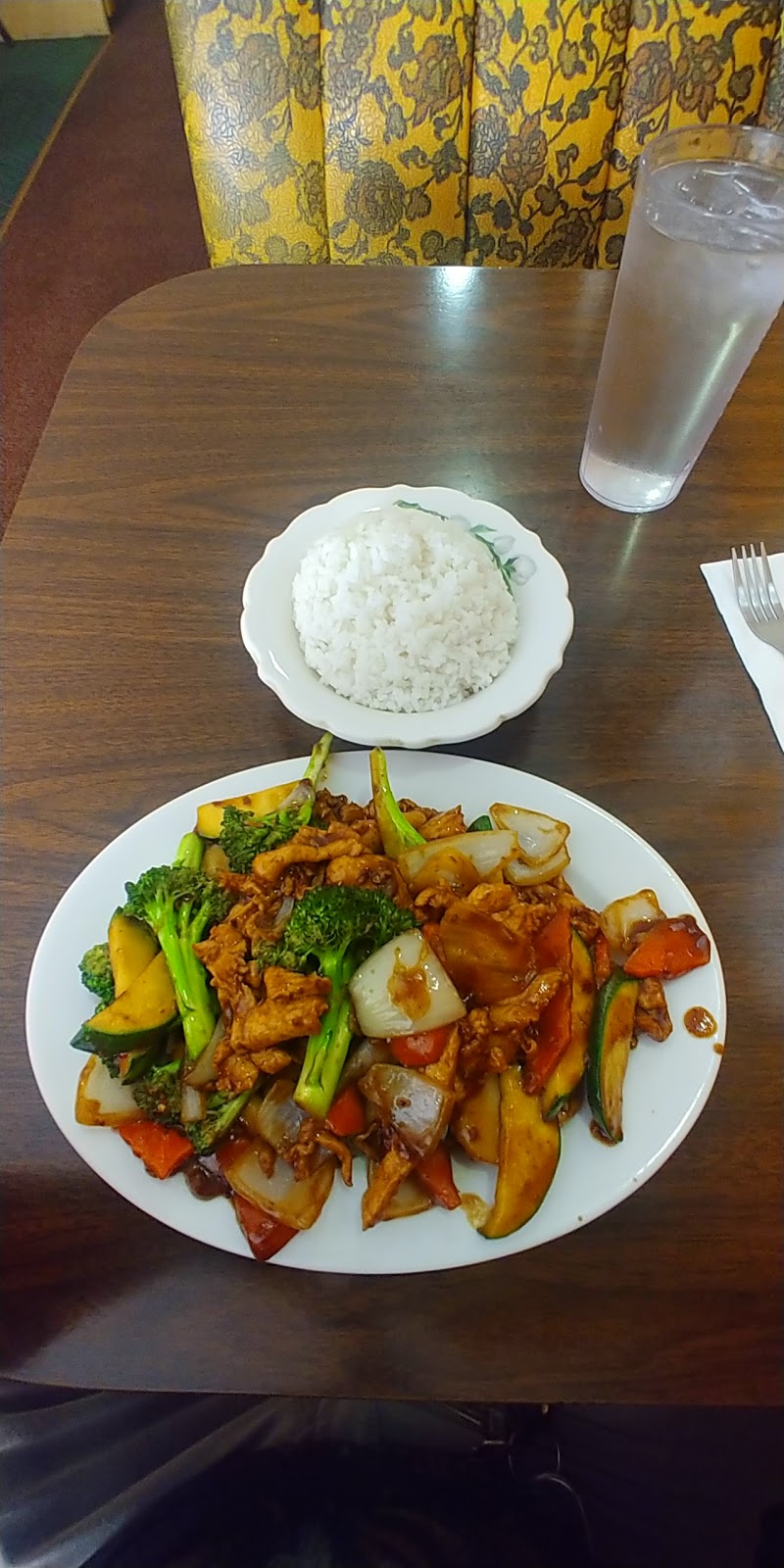 Hunan Chinese Restaurant | restaurant | 27 N F St, Lakeview, OR 97630, USA | 5419479118 OR +1 541-947-9118