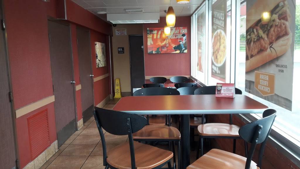 Jack in the Box | restaurant | 1160 Aviation Blvd, Hermosa Beach, CA 90254, USA | 3103799173 OR +1 310-379-9173