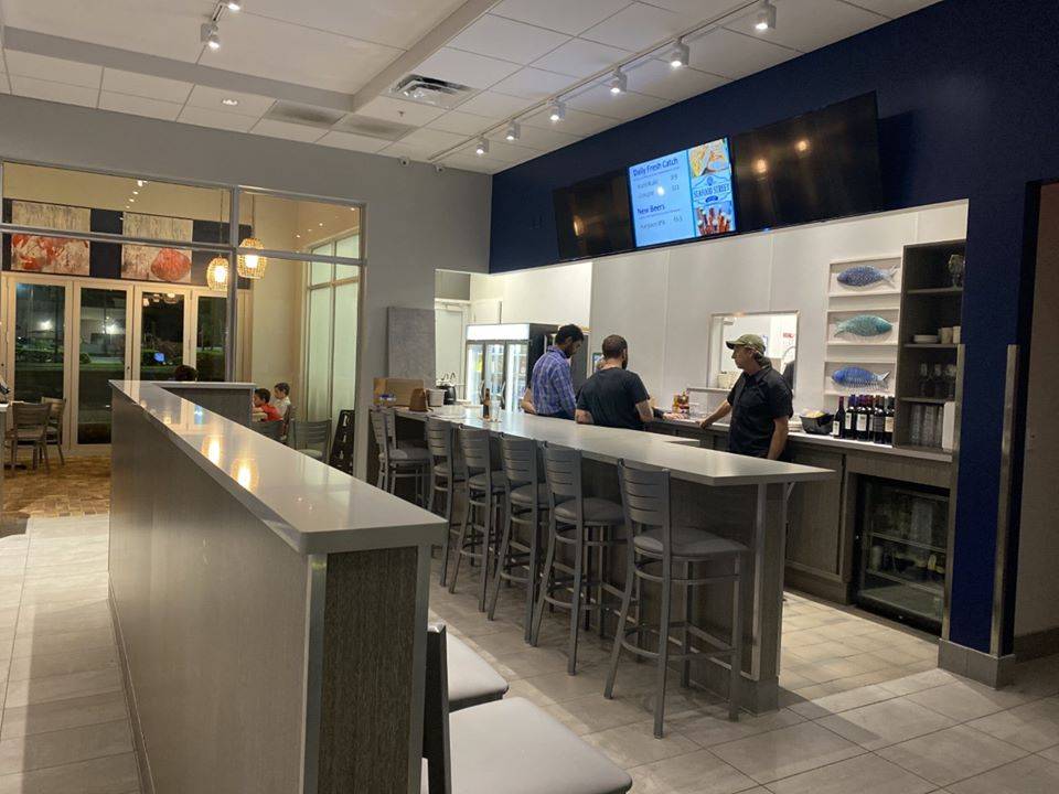 Seafood Street Eatery | restaurant | 341 E Yamato Rd, Boca Raton, FL 33431, USA | 5614652961 OR +1 561-465-2961