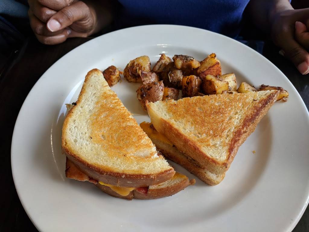 Homeskillet | restaurant | 820 A Veterans Blvd, Redwood City, CA 94063, USA | 6502611831 OR +1 650-261-1831