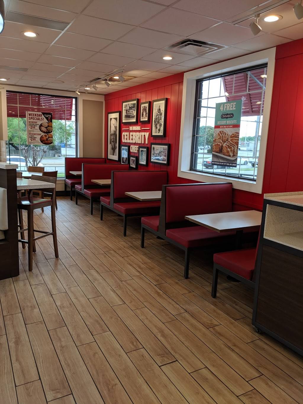 KFC | restaurant | 11104 E 21st St, Tulsa, OK 74129, USA | 9184377696 OR +1 918-437-7696