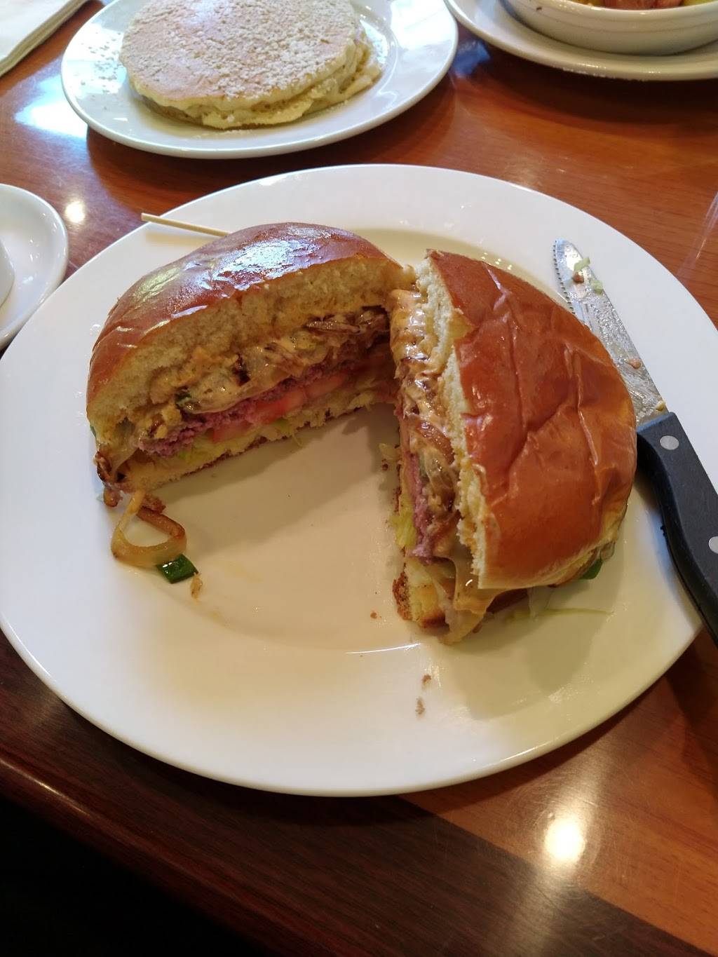 Garden Berry Cafe | restaurant | 340 W Half Day Rd, Buffalo Grove, IL 60089, USA | 8473836467 OR +1 847-383-6467