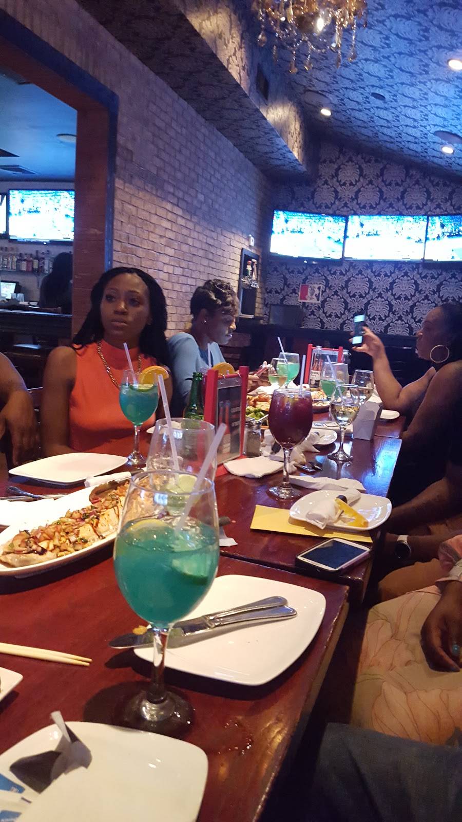 Mister East | night club | 2401 N Wood Ave, Roselle, NJ 07203, USA | 9082418396 OR +1 908-241-8396