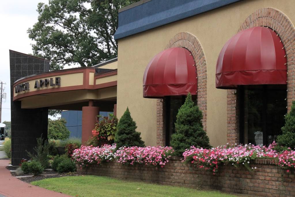 Dutch Apple Dinner Theatre | restaurant | 510 Centerville Rd, Lancaster, PA 17601, USA | 7178981900 OR +1 717-898-1900