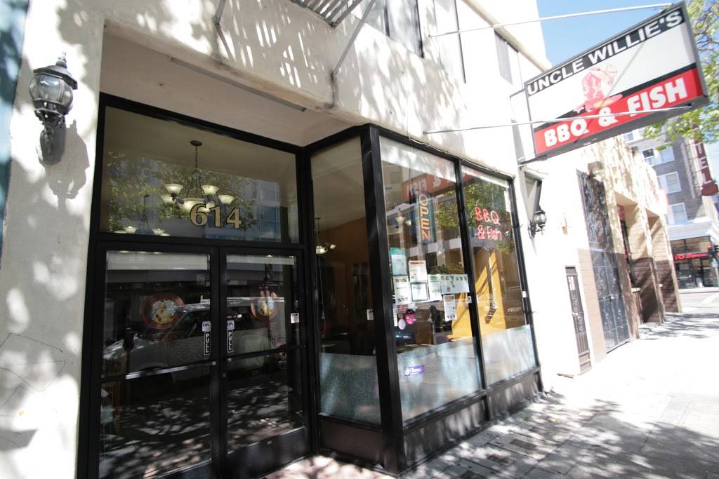 Uncle Willies Original BBQ and Fish | restaurant | 614 14th St, Oakland, CA 94612, USA | 5104659200 OR +1 510-465-9200