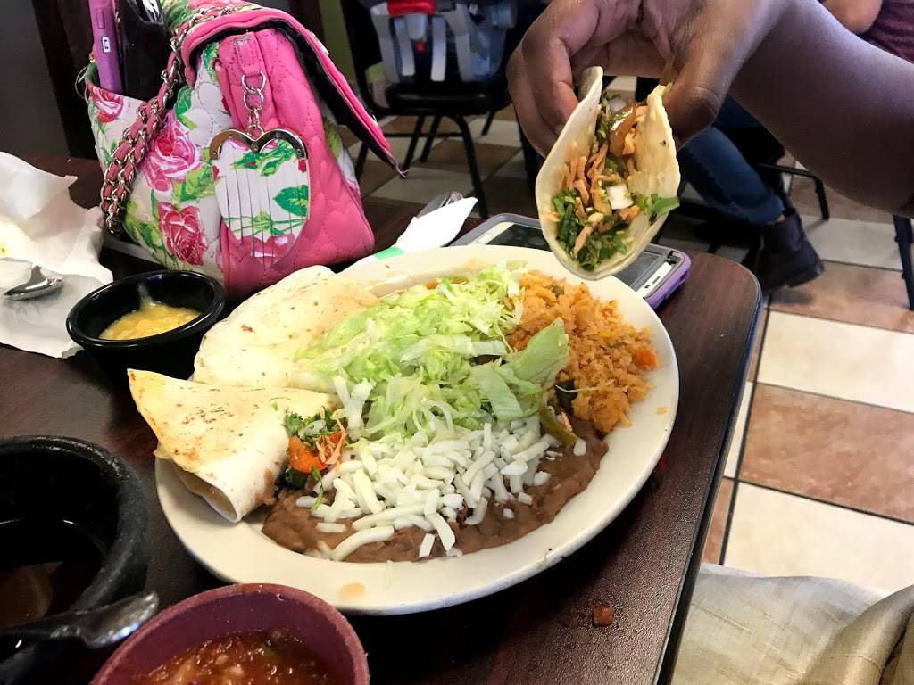 El Birrias Restaurant | restaurant | 1933 N MacArthur Blvd, Oklahoma City, OK 73127, USA | 4054958700 OR +1 405-495-8700