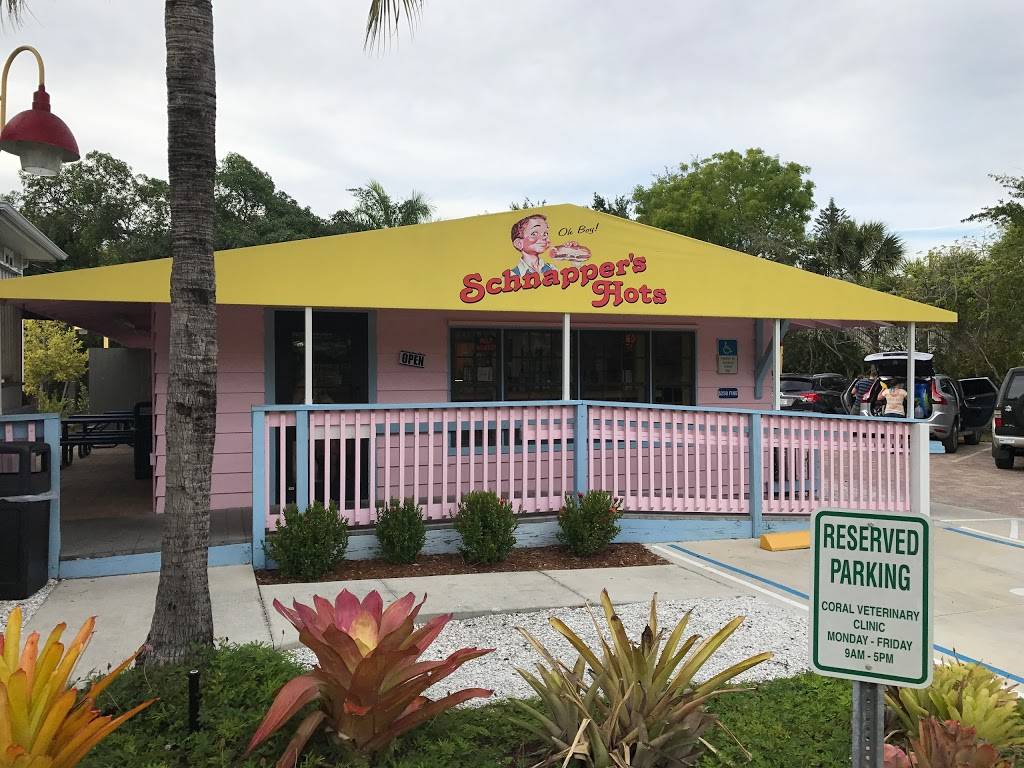 Schnappers Hots | restaurant | 1528 Periwinkle Way, Sanibel, FL 33957, USA | 2394728686 OR +1 239-472-8686