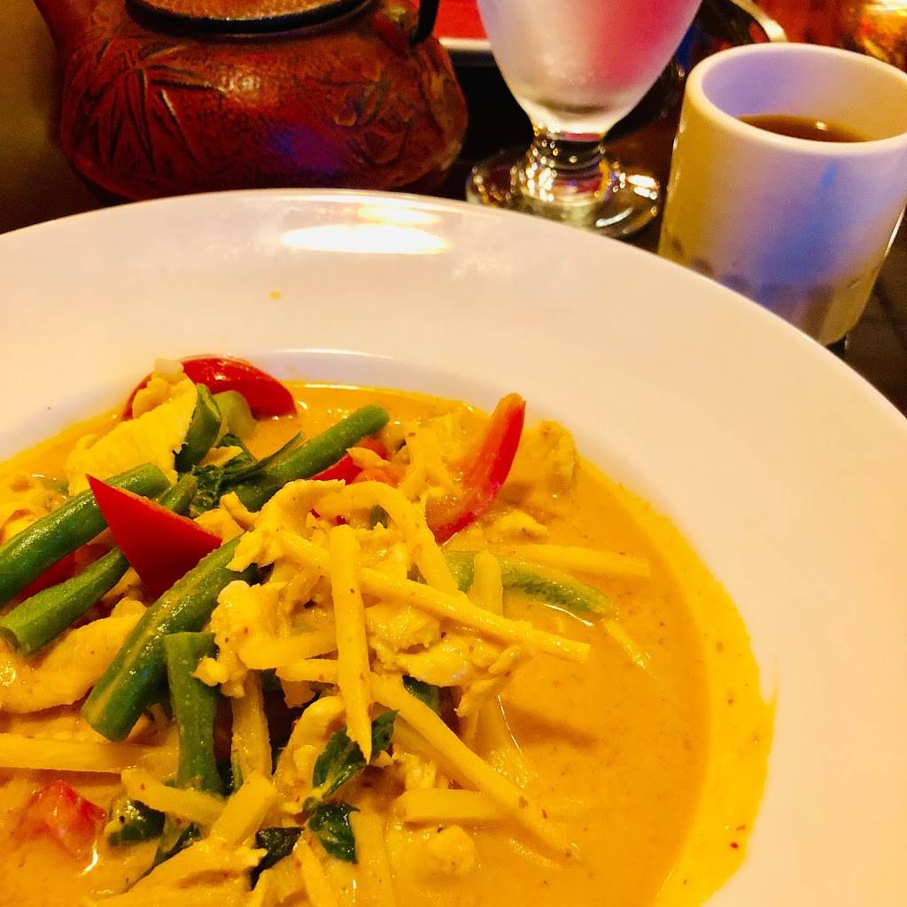 Summit Thai Cuisine | restaurant | 320 NJ-10 # 9, East Hanover, NJ 07936, USA | 9738878815 OR +1 973-887-8815