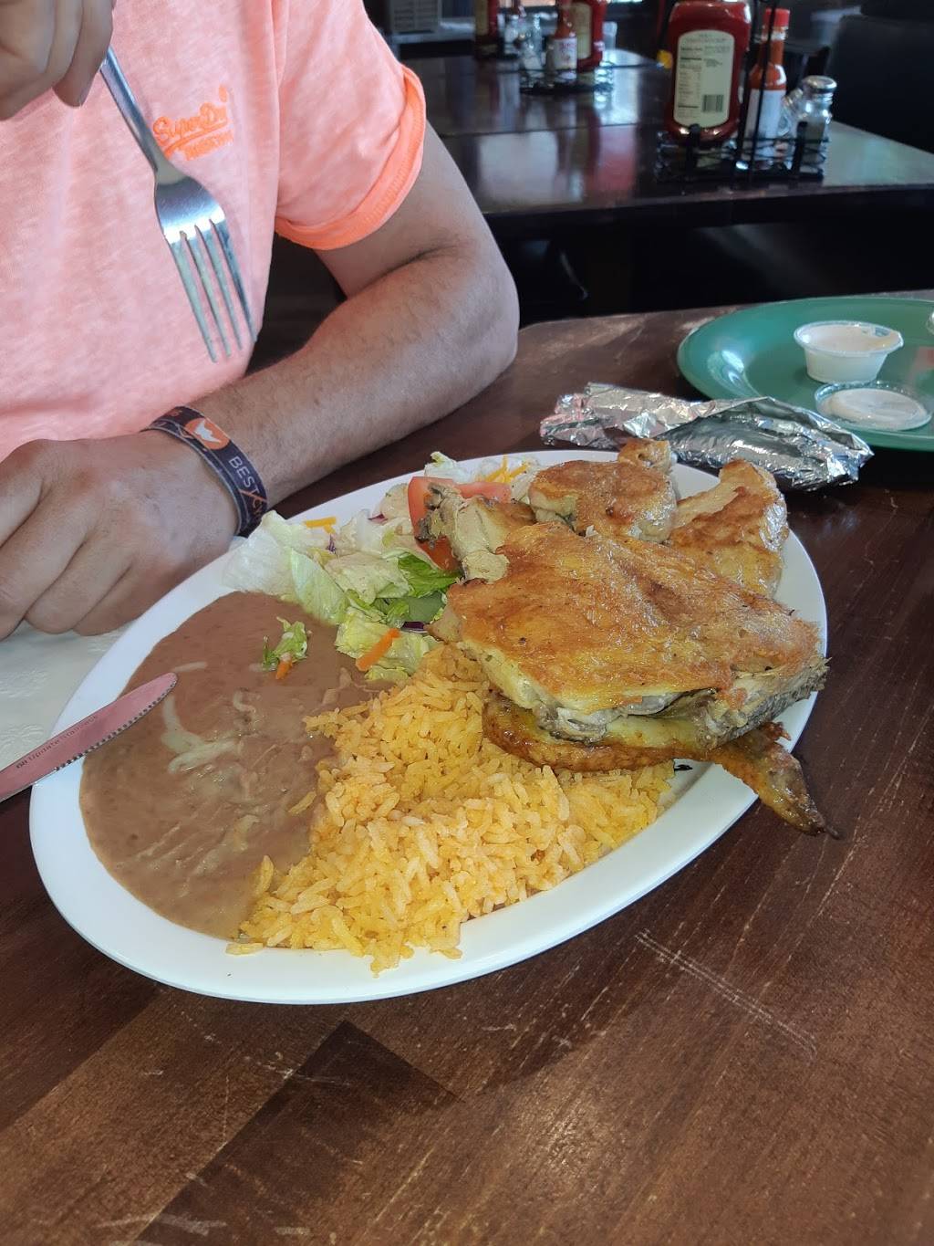 Happy Toms Restaurant | restaurant | 1807 Sunset Blvd, Los Angeles, CA 90026, USA | 2134837077 OR +1 213-483-7077