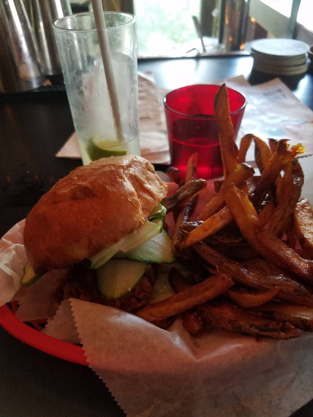 Bar 327 Braun Court | restaurant | 327 Braun Ct, Ann Arbor, MI 48104, USA | 7342193768 OR +1 734-219-3768