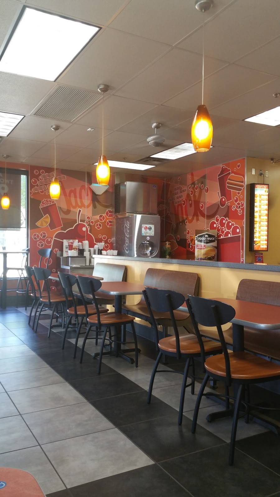 Jack in the Box | restaurant | 2711 S 40th St, Phoenix, AZ 85034, USA | 6024370706 OR +1 602-437-0706
