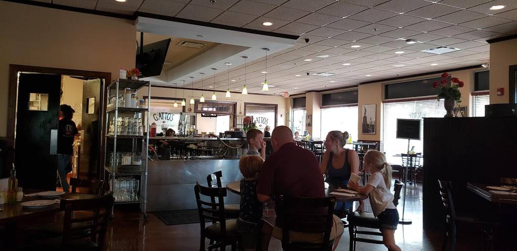 Gattos Italian Restaurant & Bar | restaurant | 1938 E Lincoln Hwy, New Lenox, IL 60451, USA | 8154857007 OR +1 815-485-7007