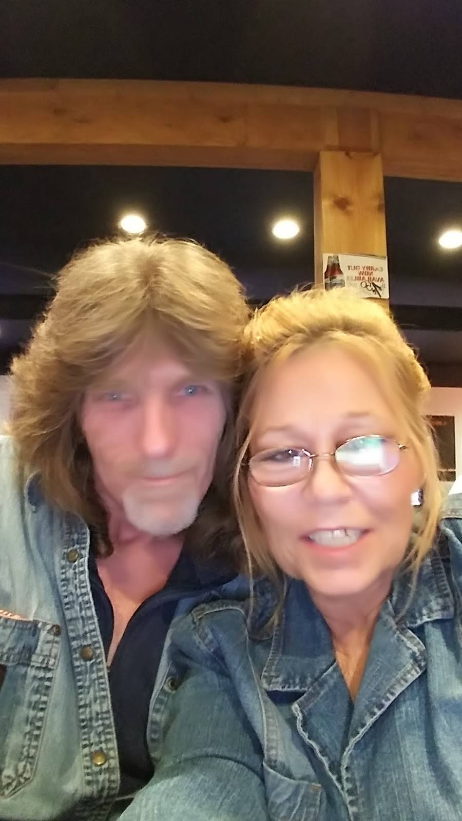 Slammin Sammies | restaurant | 2136 W Morris St, Indianapolis, IN 46221, USA | 3177371541 OR +1 317-737-1541