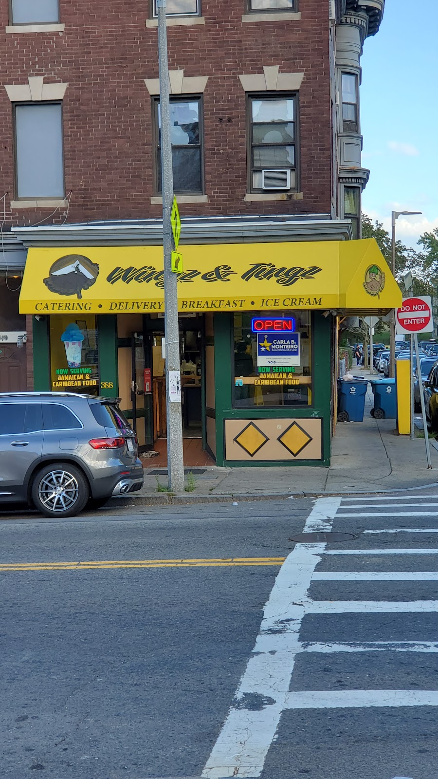 La Cuchara Restaurant | meal delivery | 381 Blue Hill Avenue, Boston, MA 02121, USA | 6174457500 OR +1 617-445-7500